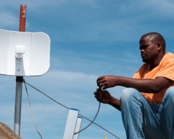 Innovations in Spectrum Management: Enabling community networks and small operators to connect the unconnected