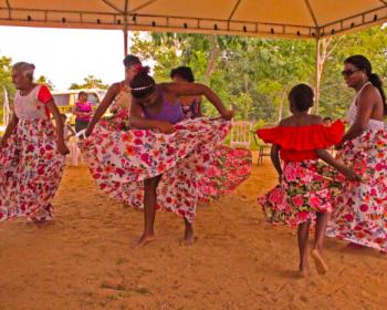 Lived experience and connection: Networks of knowledge produced by Black and rural women through the Territórios Livres, Tecnologias Livres project