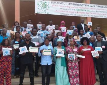 Une semaine de sensibilisation aux droits digitaux au Cameroun réalisée par PROTEGE QV avec l’appui financier d’APC en 2023