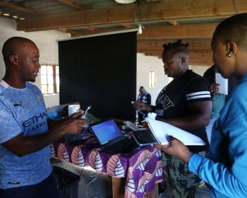 Bridging the digital divide: Insights from the Africa Community Networks Exchange