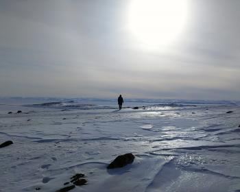 Tisser des liens sur la toile dans le territoire le plus septentrional du Canada, le Nunavut