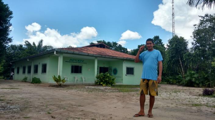 Instalations of the project CELCOM in Boa Vista do Acará, Brazil [Image by Adalbery Castro for LASSE]